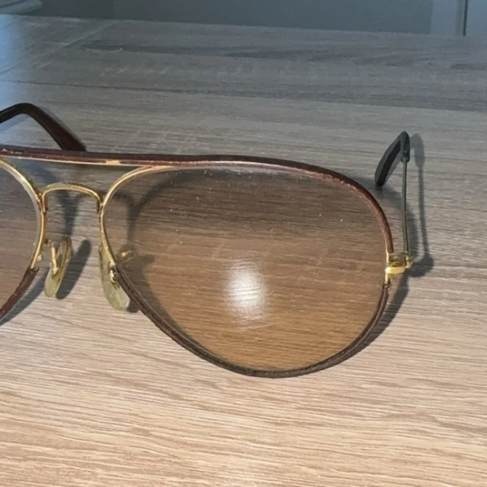 Rayban‎ Vintage 1980’s Unisex Leather Aviator Sunglasses